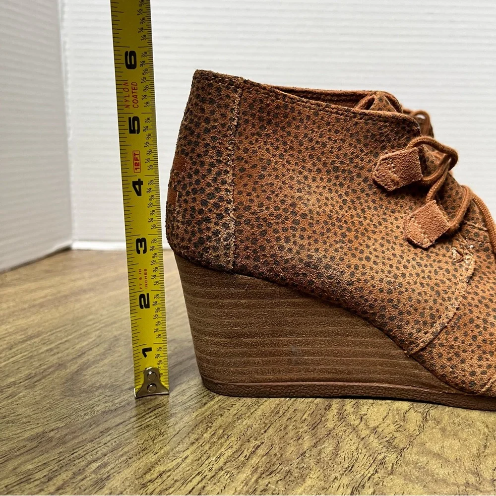 Toms Kala Suede Wedge Brown Booties Cheetah Print Ankle Boots Size 7
